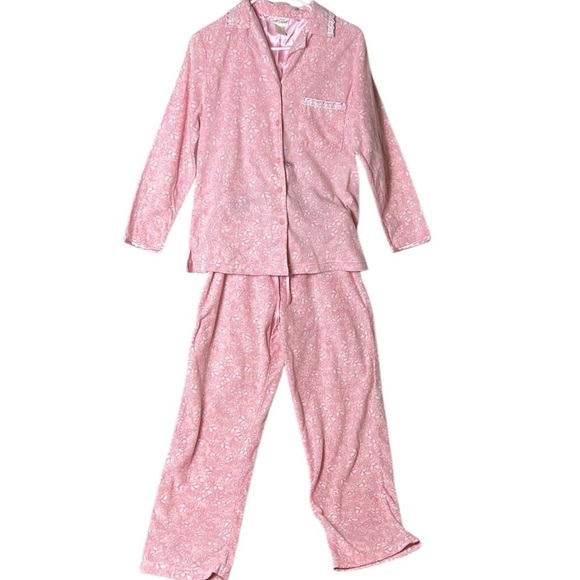 Carroll Reid pyjamas,sleepwear set.Pink flannel ,floral embroidered ,satin trim - Picture 1 of 14
